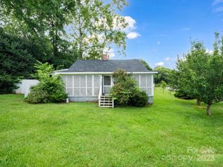 107 Arrowood Drive, Forest City, NC 28043
