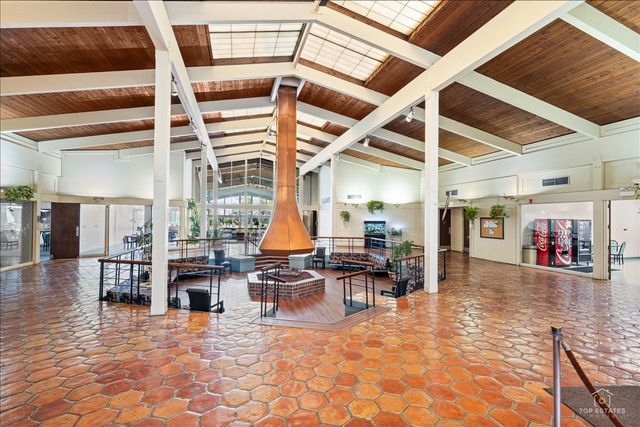 3700 Capri Court 104, Glenview, IL 60025