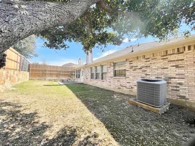 8441 Little Fawn Lane, Dallas, TX 75249