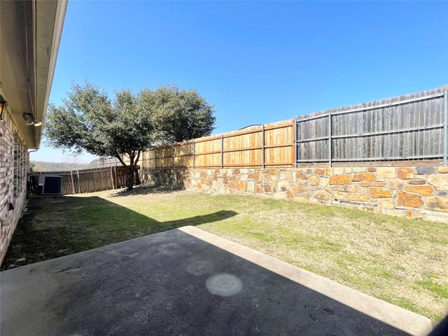 8441 Little Fawn Lane, Dallas, TX 75249