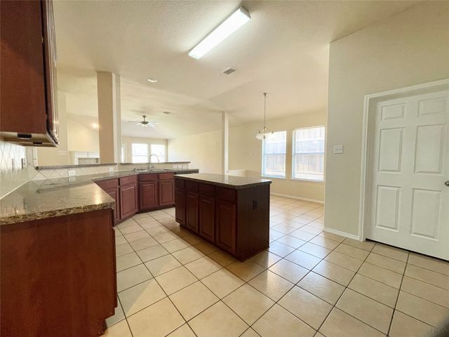 8441 Little Fawn Lane, Dallas, TX 75249