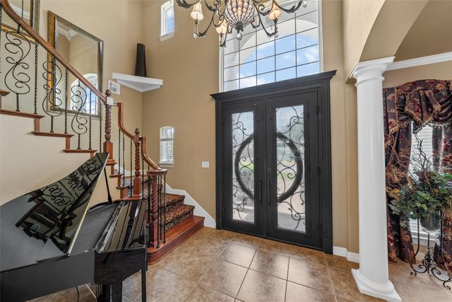 1300 Enchanted Rock Circle, Waco, TX 76712