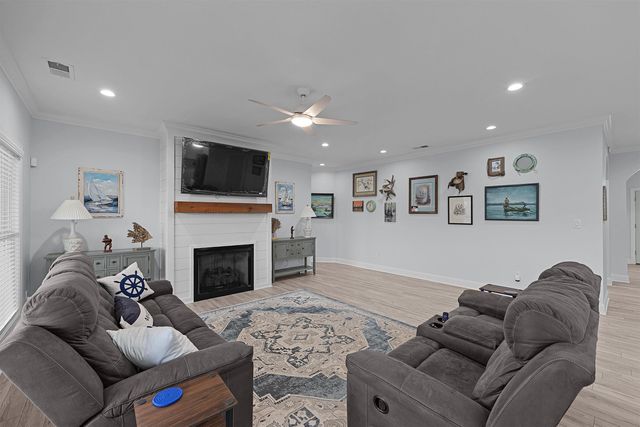 85 BREEZE PT SE, Savannah, TN 38372