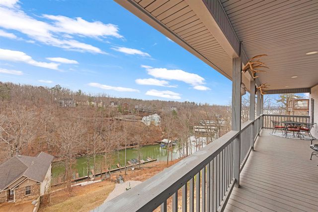 85 BREEZE PT SE, Savannah, TN 38372