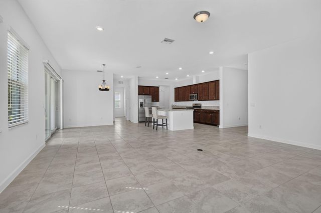 1000 Sterling Pine Place, Loxahatchee, FL 33470