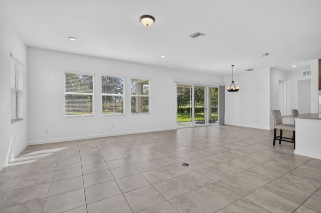 1000 Sterling Pine Place, Loxahatchee, FL 33470