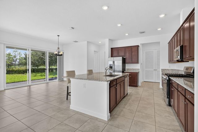 1000 Sterling Pine Place, Loxahatchee, FL 33470