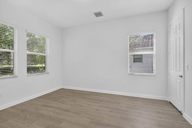 1000 Sterling Pine Place, Loxahatchee, FL 33470