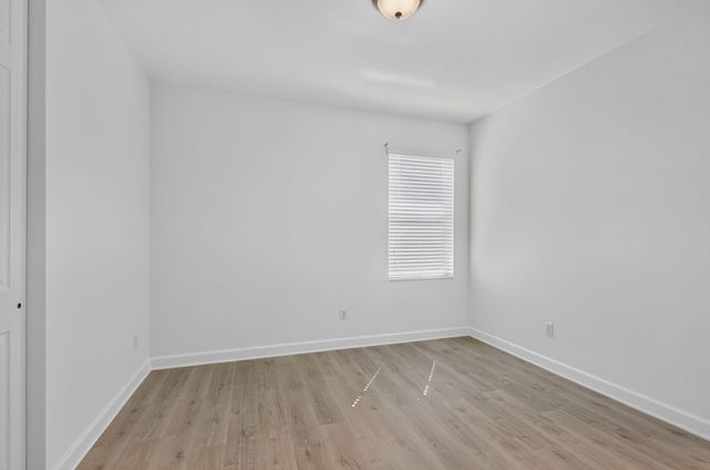 1000 Sterling Pine Place, Loxahatchee, FL 33470