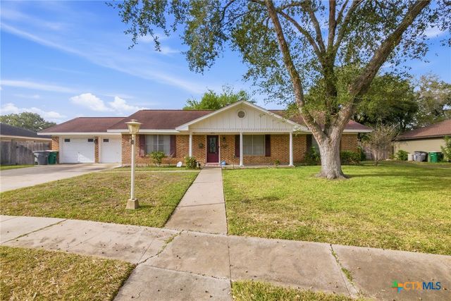 403 Salisbury Lane, Victoria, TX 77904