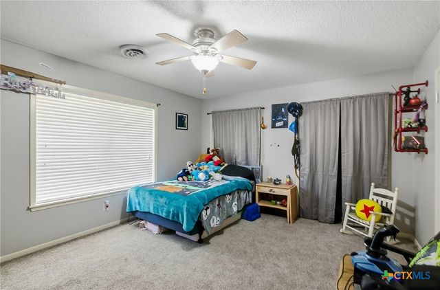 403 Salisbury Lane, Victoria, TX 77904