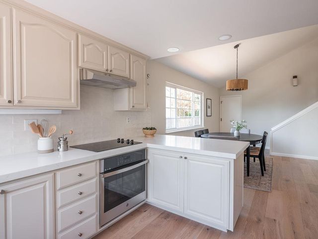 550 Anchor Circle, Redwood City, CA 94065