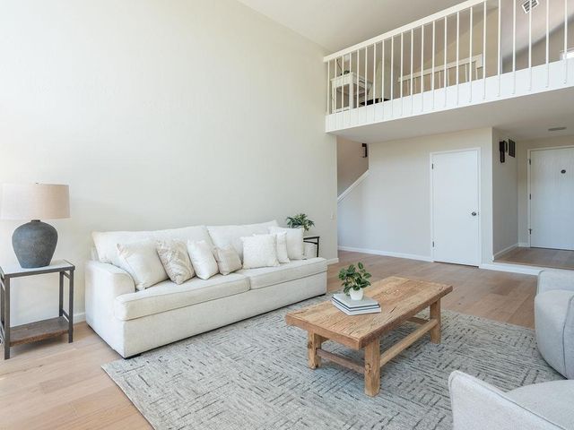 550 Anchor Circle, Redwood City, CA 94065