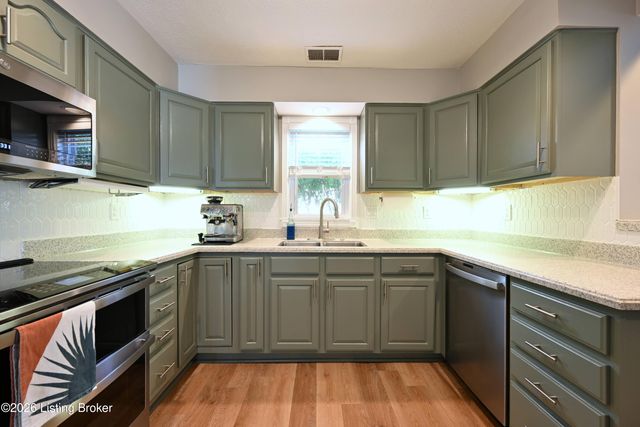 3622 Locust Ave, Louisville, KY 40299