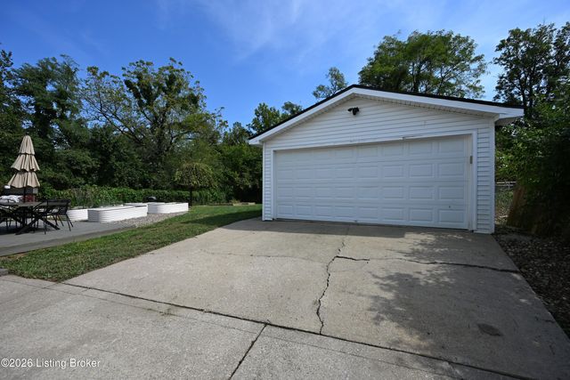 3622 Locust Ave, Louisville, KY 40299