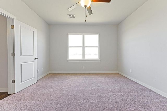 1710 Oak Way, Tuttle, OK 73089