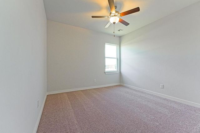 1710 Oak Way, Tuttle, OK 73089