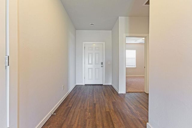 1710 Oak Way, Tuttle, OK 73089