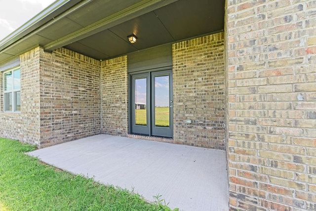 1710 Oak Way, Tuttle, OK 73089