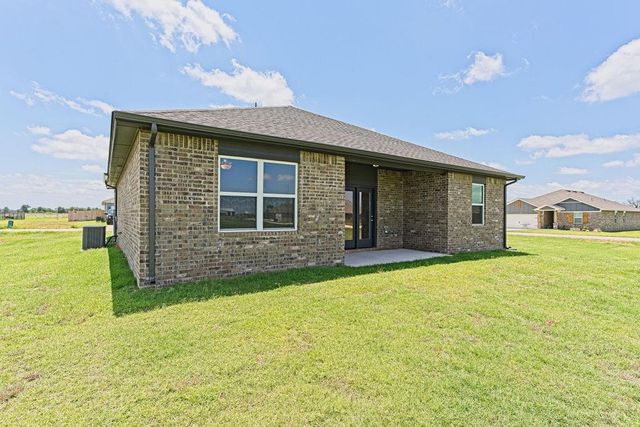 1710 Oak Way, Tuttle, OK 73089