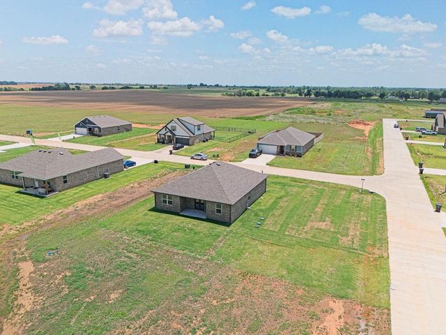 1710 Oak Way, Tuttle, OK 73089