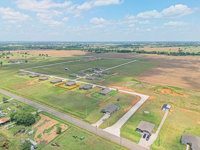 1710 Oak Way, Tuttle, OK 73089