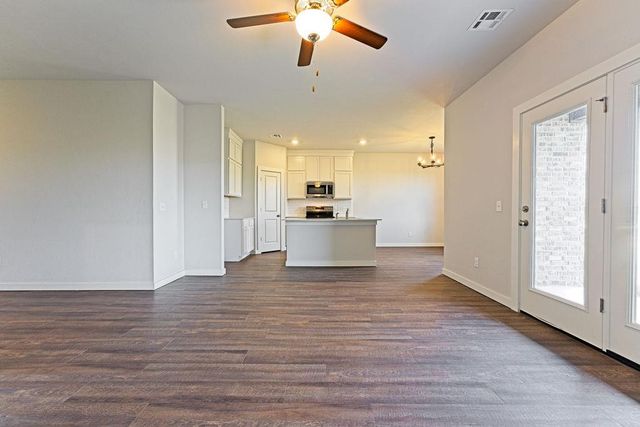 1710 Oak Way, Tuttle, OK 73089