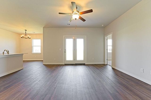 1710 Oak Way, Tuttle, OK 73089