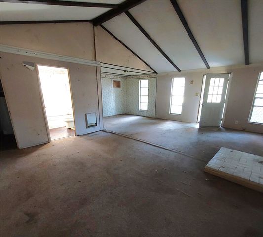 1805 Cherokee Trace, Tool, TX 75143