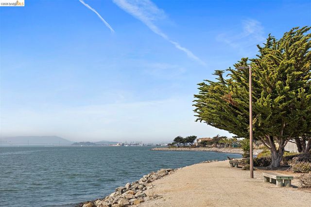 806 Ironwood Road, Alameda, CA 94502