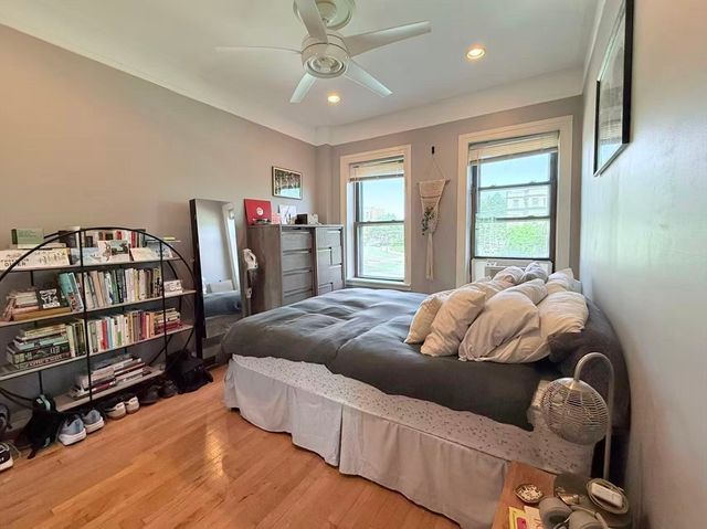 1880 Commonwealth Ave 5, Boston, MA 02135
