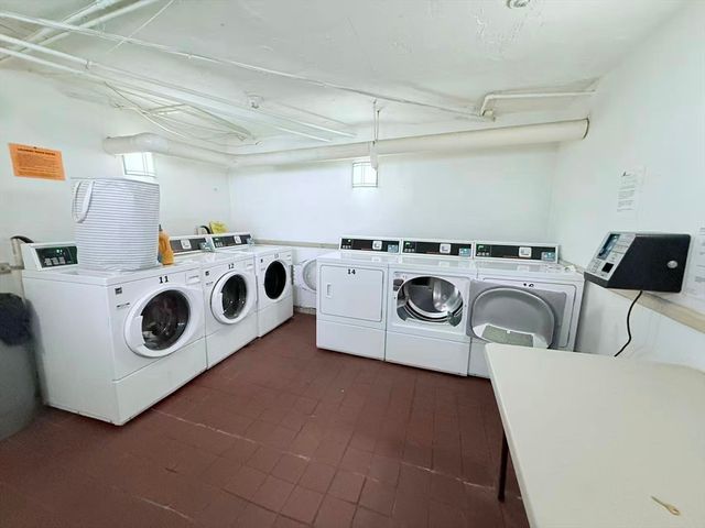 1880 Commonwealth Ave 5, Boston, MA 02135