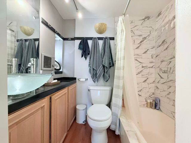 1880 Commonwealth Ave 5, Boston, MA 02135
