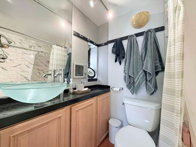 1880 Commonwealth Ave 5, Boston, MA 02135