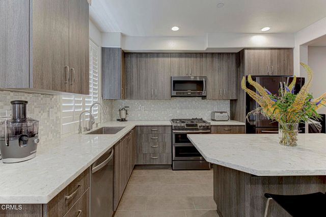 383 Arden Avenue 2, Glendale, CA 91203