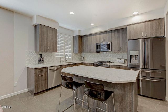 383 Arden Avenue 2, Glendale, CA 91203