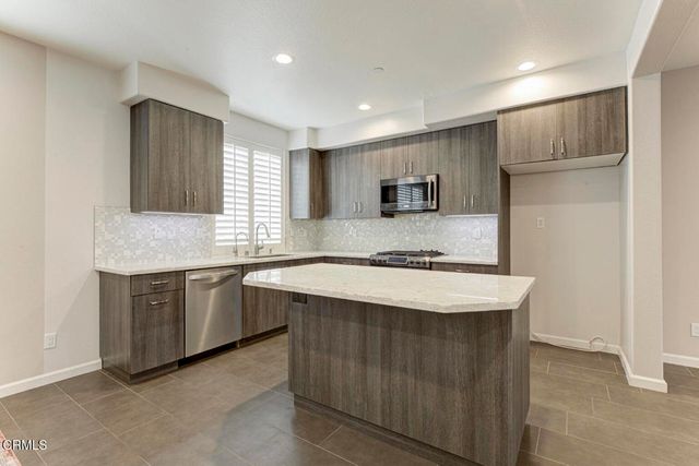 383 Arden Avenue 2, Glendale, CA 91203