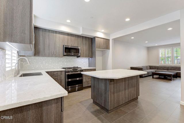 383 Arden Avenue 2, Glendale, CA 91203