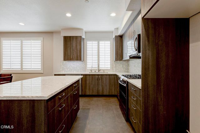383 Arden Avenue 2, Glendale, CA 91203