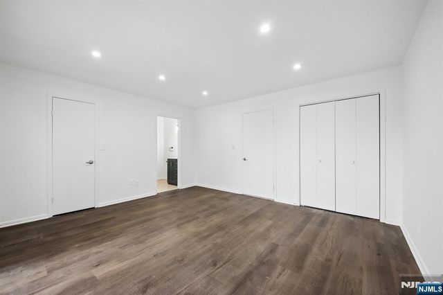 1431 John Street, Fort Lee, NJ 07024