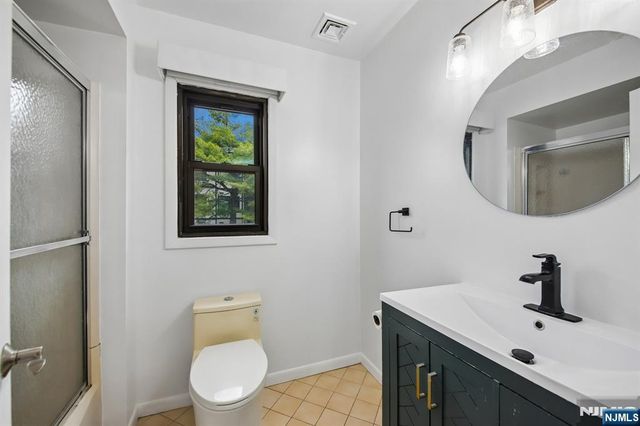 1431 John Street, Fort Lee, NJ 07024