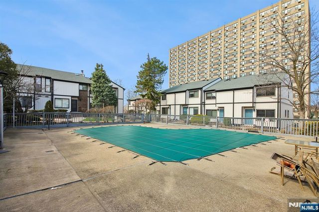 1431 John Street, Fort Lee, NJ 07024