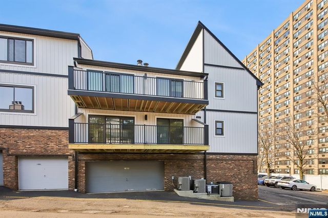 1431 John Street, Fort Lee, NJ 07024