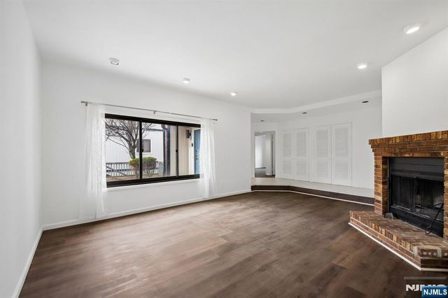 1431 John Street, Fort Lee, NJ 07024