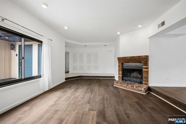 1431 John Street, Fort Lee, NJ 07024