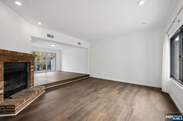 1431 John Street, Fort Lee, NJ 07024