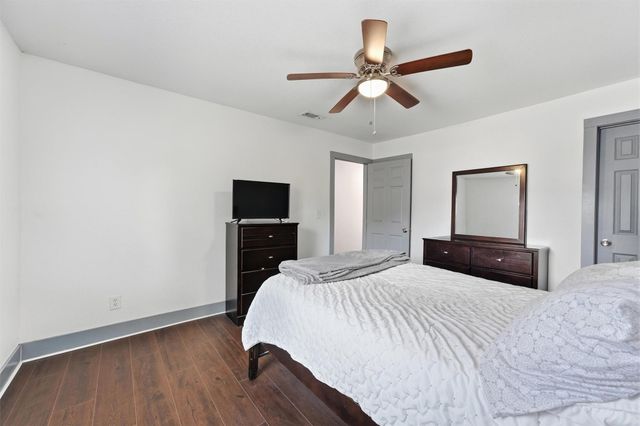 17203 Sunshine Street, Houston, TX 77049