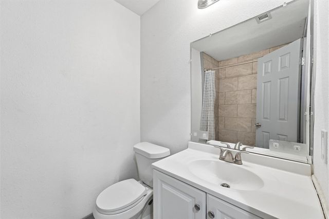 17203 Sunshine Street, Houston, TX 77049