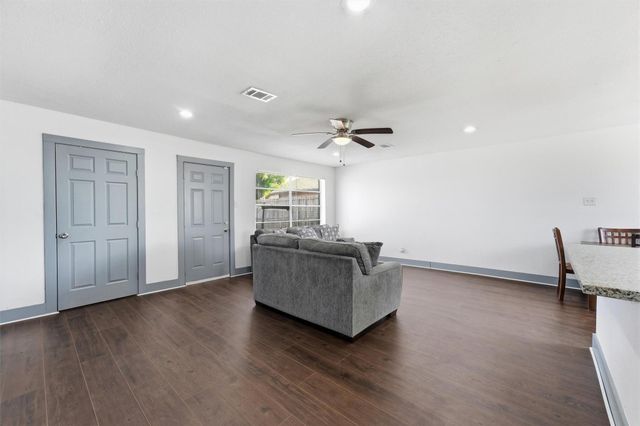 17203 Sunshine Street, Houston, TX 77049