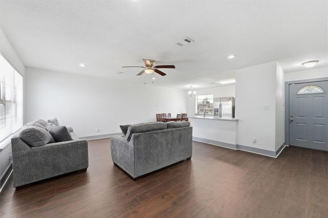 17203 Sunshine Street, Houston, TX 77049